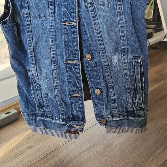 Jean button vest - Picture 2 of 3